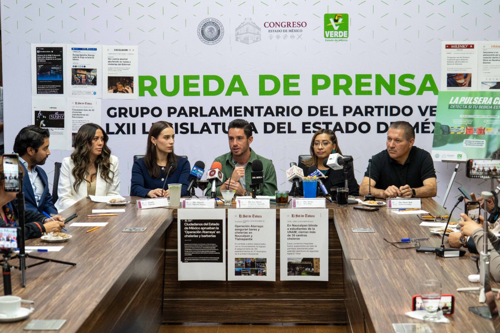 PVEM lanza pulsera contra bebidas adulteradas en bares del Edomex