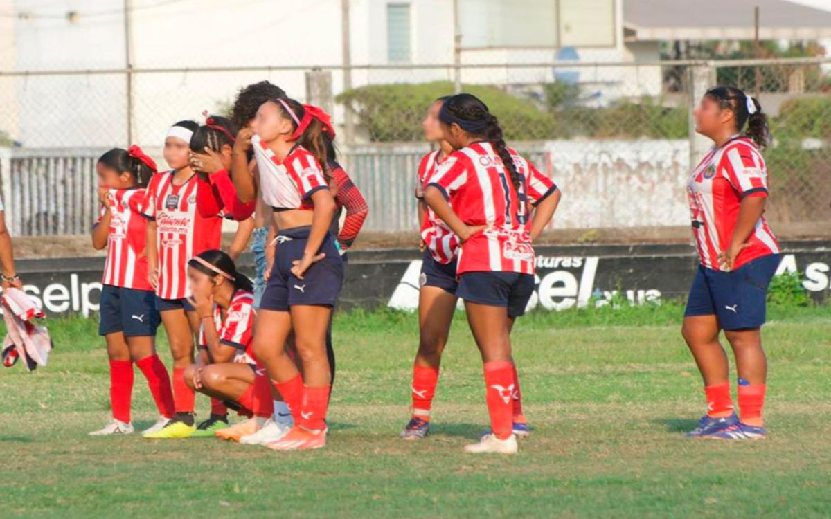 Una cancha silenciosa: muere adolescente durante final de futbol en Michoacán