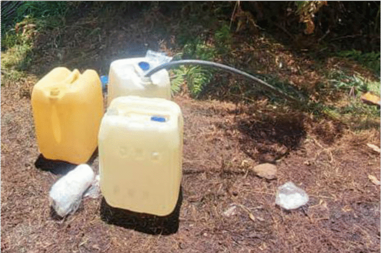 Así cruzan la frontera los cárteles con crudo robado de México