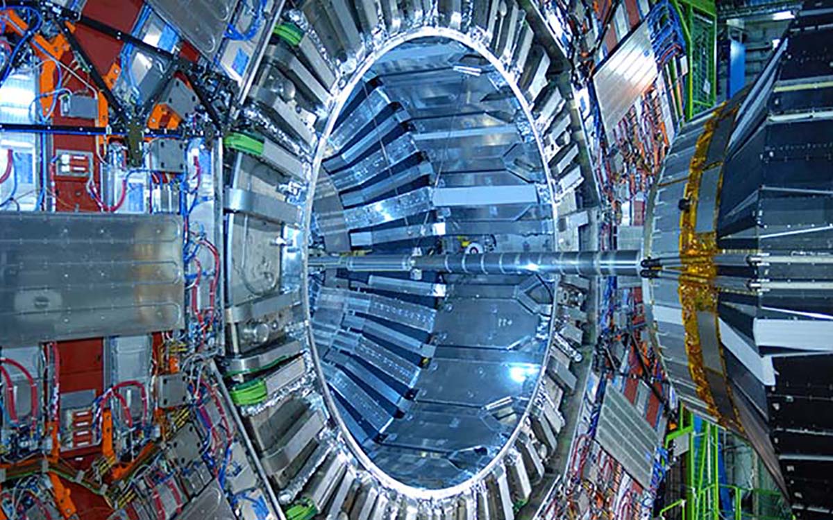 El CERN logra transmutar plomo en oro en su colisionador de partículas