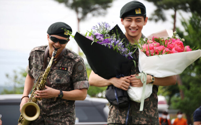 BTS-V-RM-reunion-cuando-09062025