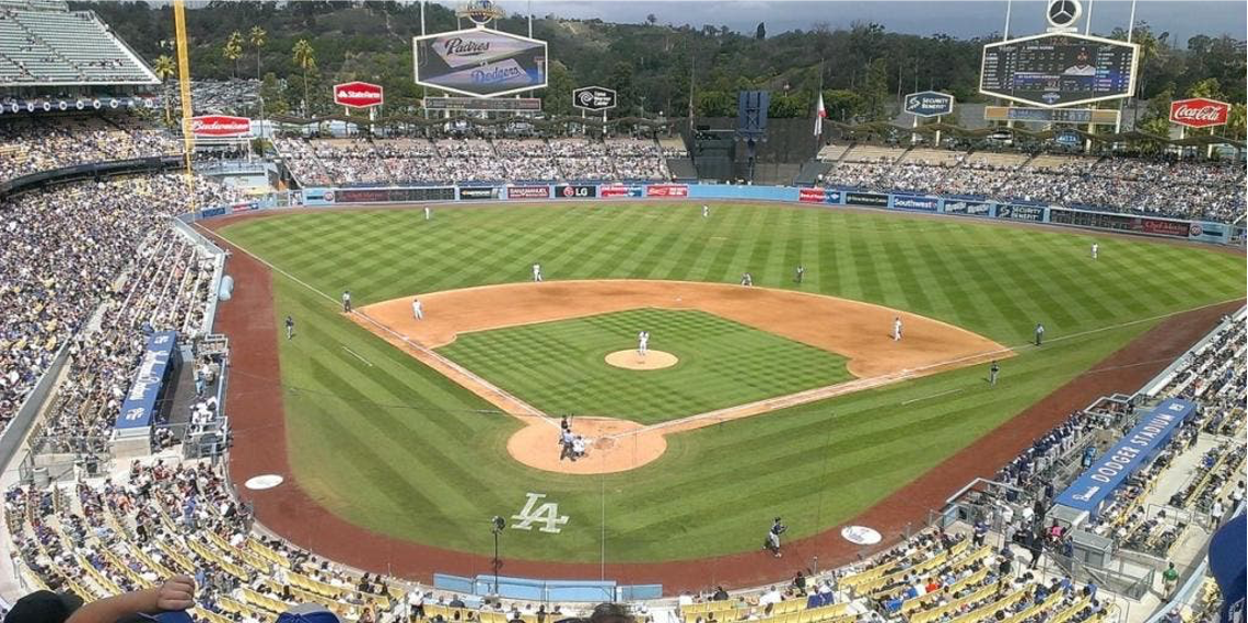 Dodgers le niegan la entrada al ICE en su estadio y mantienen juego contra Padres sin cambios