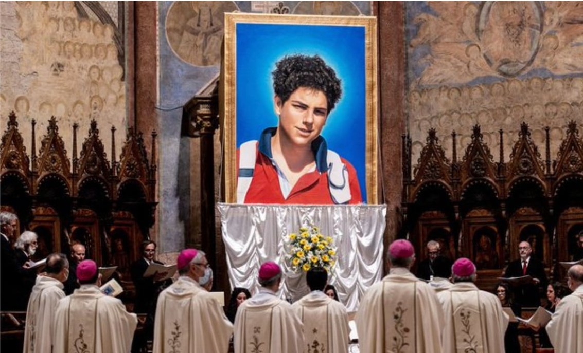 El Papa León XIV canonizará al “influencer de Dios”: ¿Quién fue Carlo Acutis, el primer santo millennial?