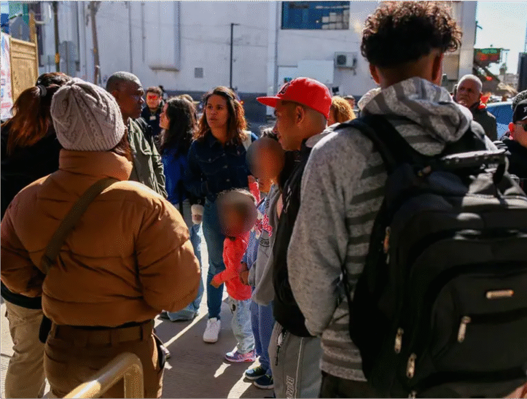 IMSS brinda atención médica a 23,600 mexicanos repatriados de EE. UU.