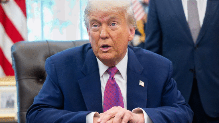 Trump exige la rendición total de Irán en medio de creciente tensión con Israel