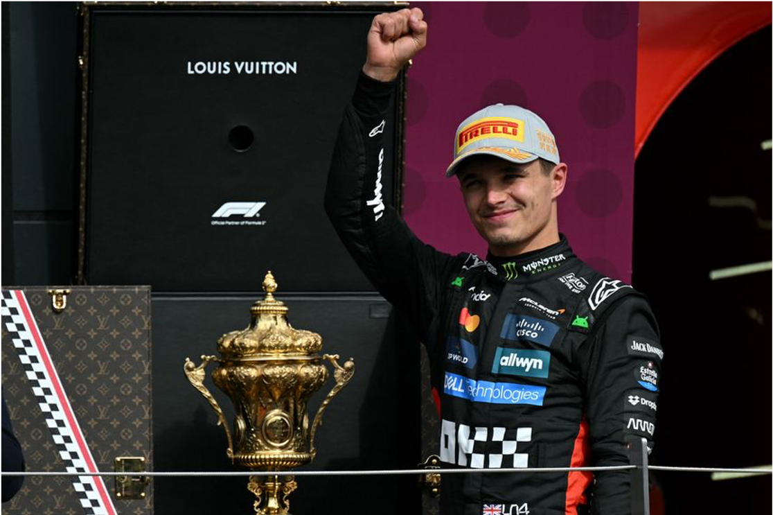 Lando Norris se impone en casa y derrota a Piastri en Silverstone