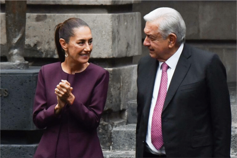 Loret de Mola sugiere que Sheinbaum protege a AMLO de acusaciones narco