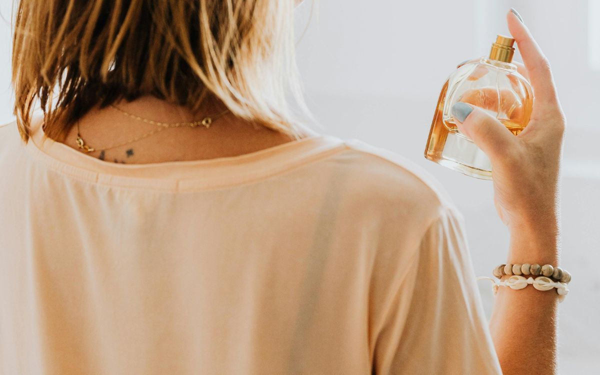 El olor de la ovulación influye en la atracción y el estrés masculino, según un estudio