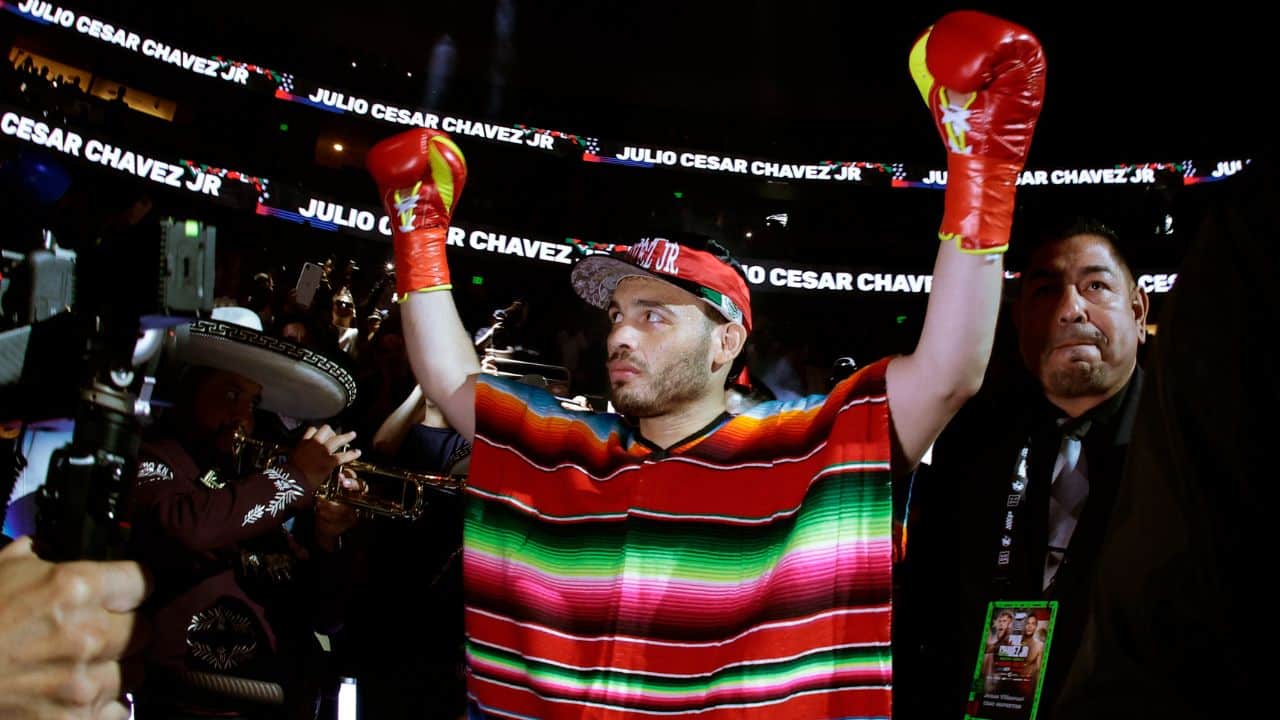 Julio César Chávez Jr. emparentado con El Chapo Guzmán