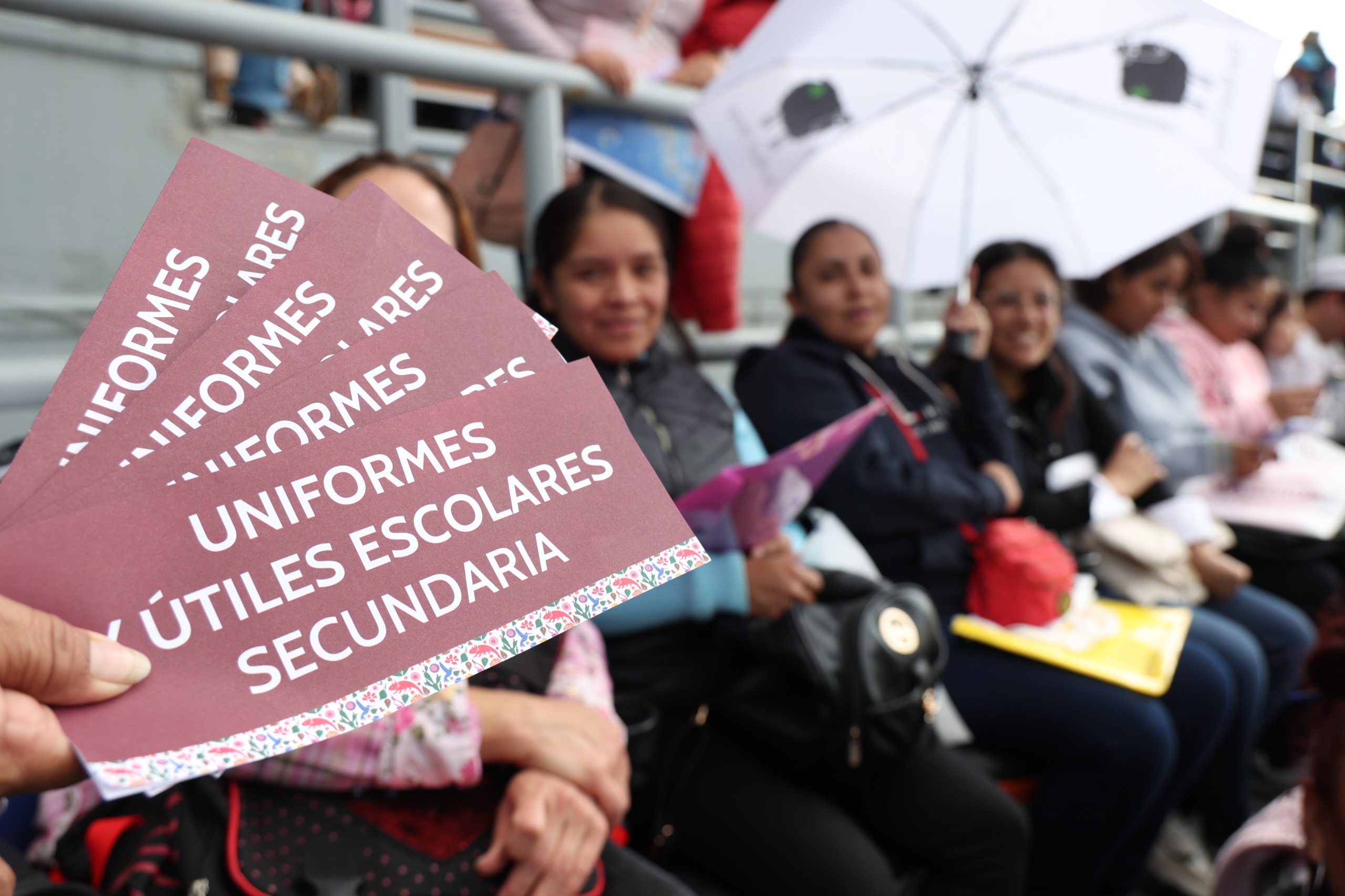 Clara Brugada impulsa regreso a clases con apoyo a más de un millón de estudiantes