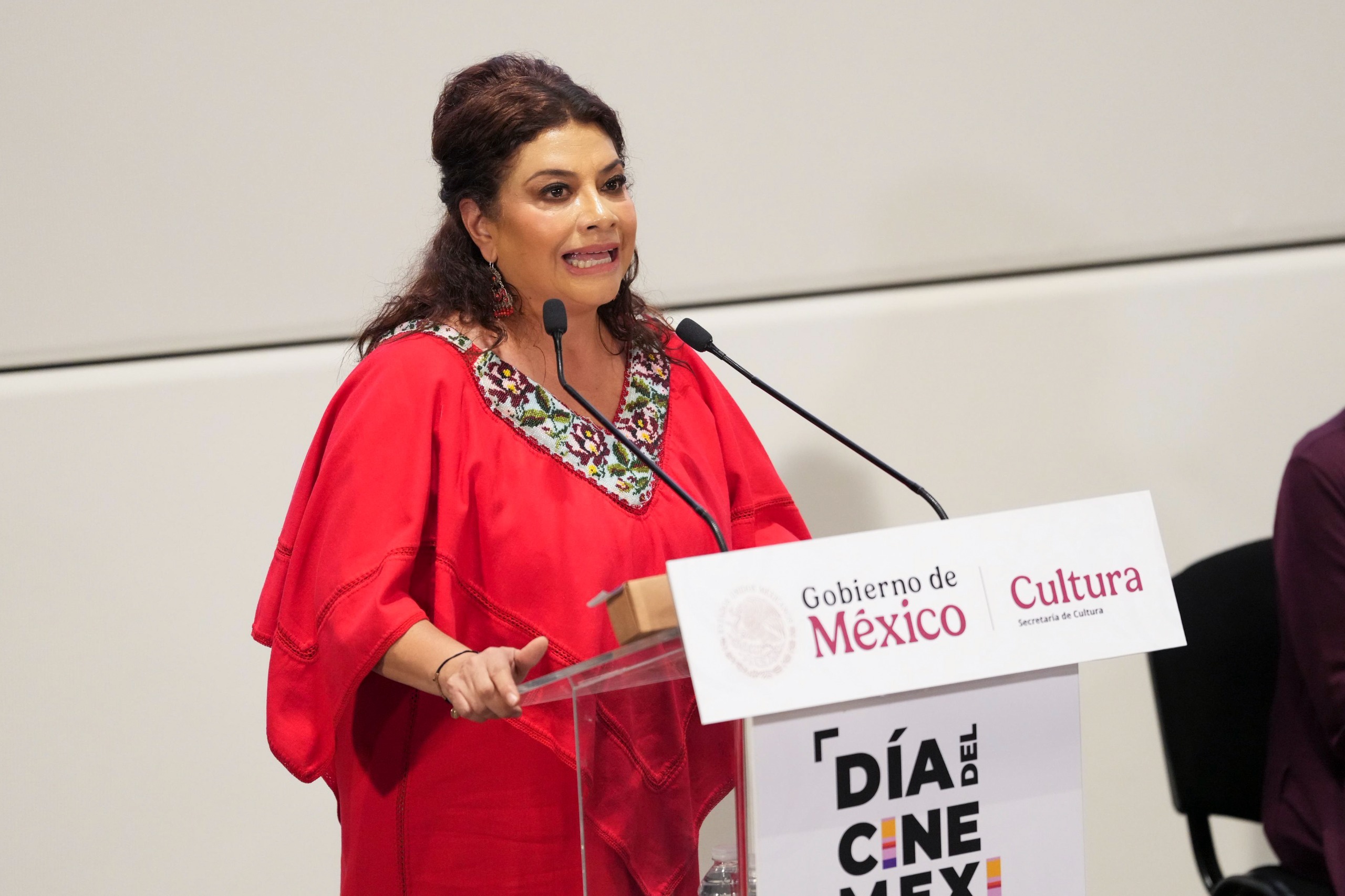 Clara Brugada celebra al cine nacional y su poder de transformación social