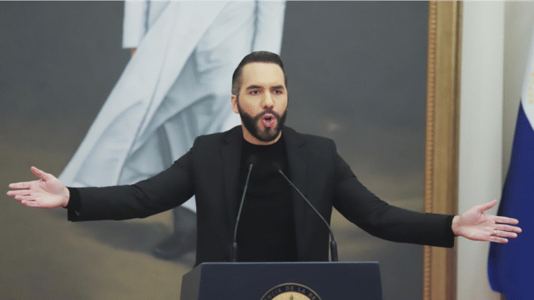 Bukele justifica su reelección indefinida y lanza crítica a potencias mundiales
