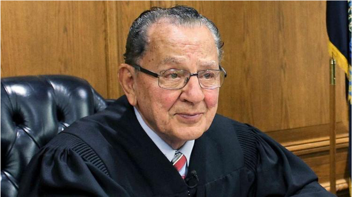 Frank Caprio, el juez más amable del mundo, fallece a los 88 años