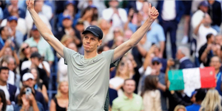 Jannik Sinner arrasa en su debut del US Open y muestra por qué es el número 1