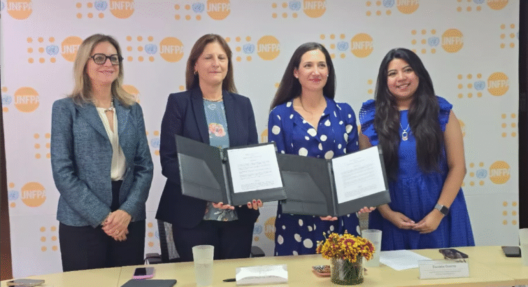YouTube y UNFPA se unen para crear espacios digitales seguros para jóvenes
