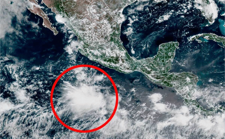 ¡Atentos! Zona de baja presión podría convertirse en ‘Juliette’ y traer aguacero al Pacífico mexicano