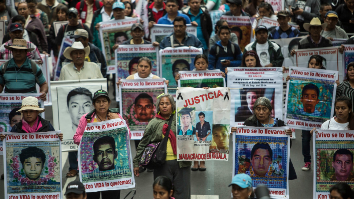 11 años de Ayotzinapa: familias de los 43 estudiantes siguen sin justicia tras pasar tres presidentes