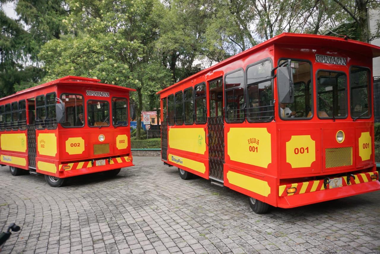 Frida y Diego toman la ciudad: El Tranvía Turístico cumple 25 años con rumbo sostenible