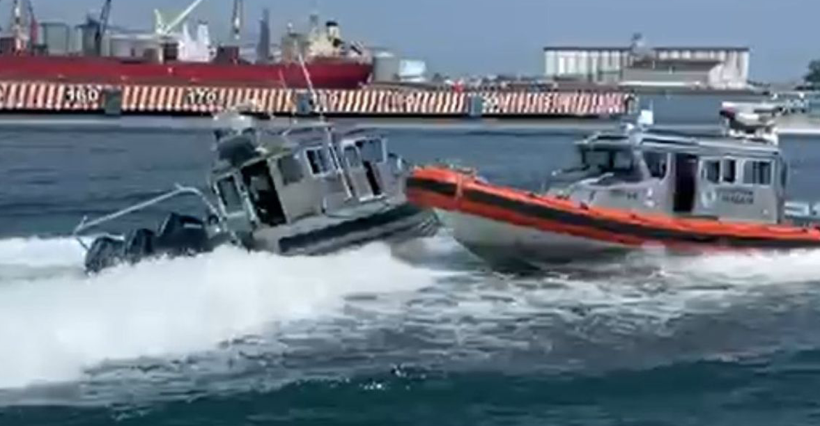 Dos marinos resultan heridos tras choque de embarcaciones en Veracruz