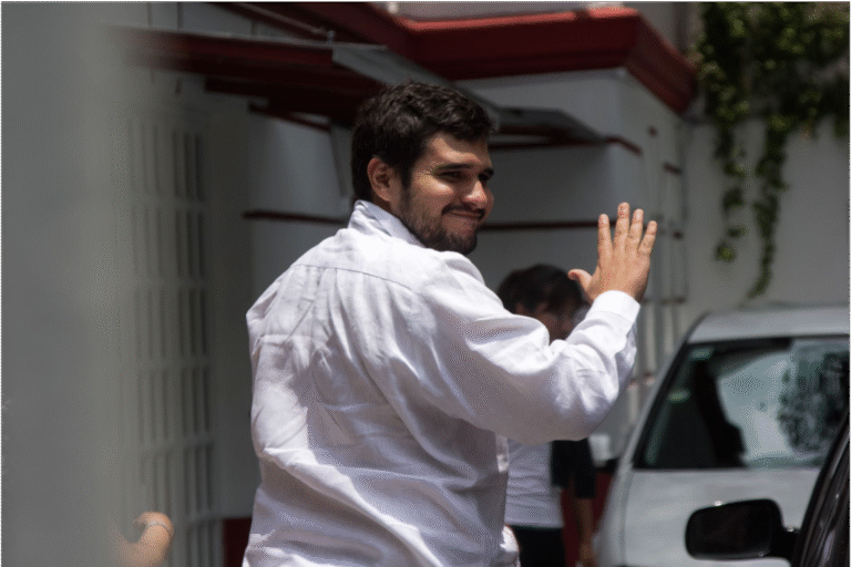 Filtran reunión de ‘Bobby’ López Beltrán con marino ligado al huachicol