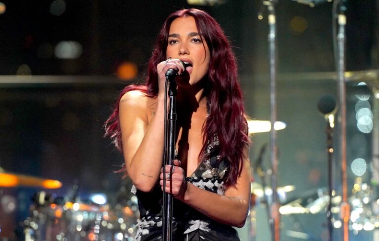 Dua_Lipa_2