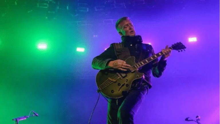 Foo Fighters y QOTSA revientan el arranque del Corona Capital 2025