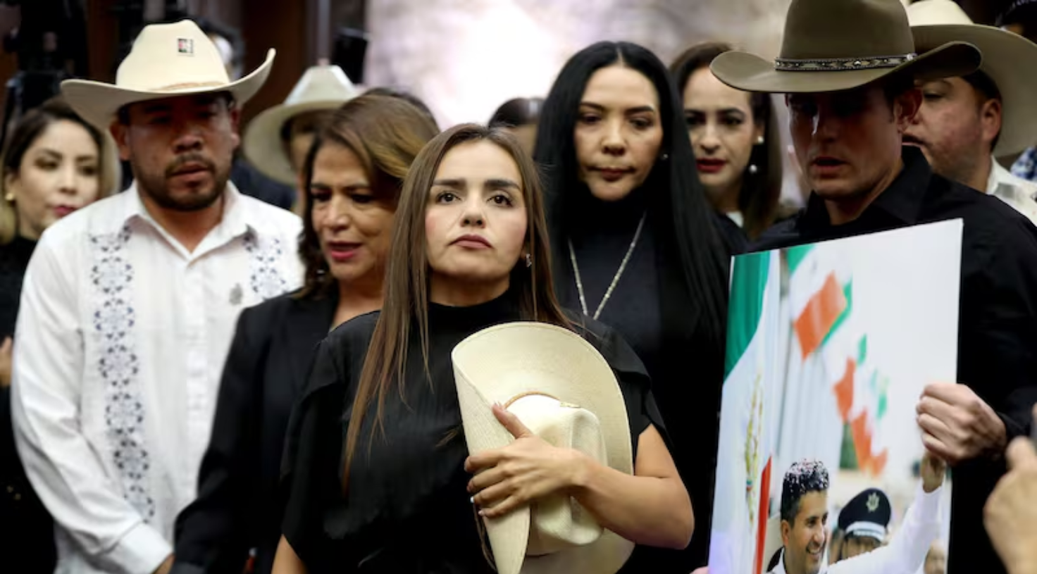 Movimiento del Sombrero “destapa” a Grecia Quiroz rumbo a la Presidencia en 2030