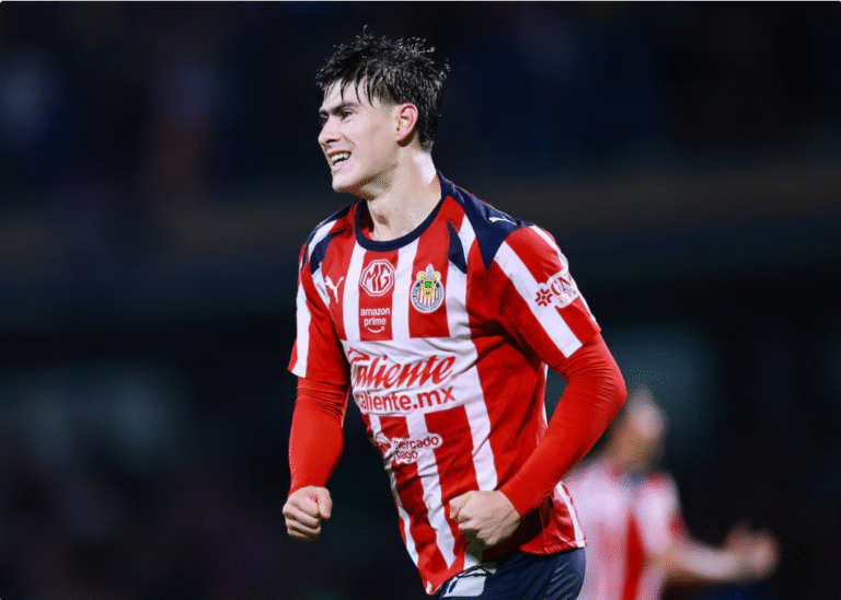 Screenshot 2025-11-03 at 14-29-26 Triple empate en el liderato de goleo de la Liga MX “Hormiga” González alcanza a Paulinho y a Joao Pedro - Infobae