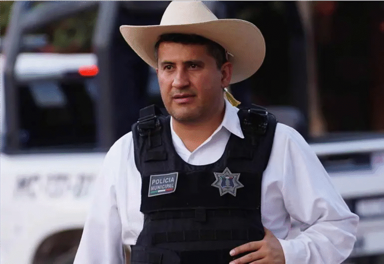 Tras el asesinato de Carlos Manzo, el Movimiento del Sombrero va por su registro como partido nacional