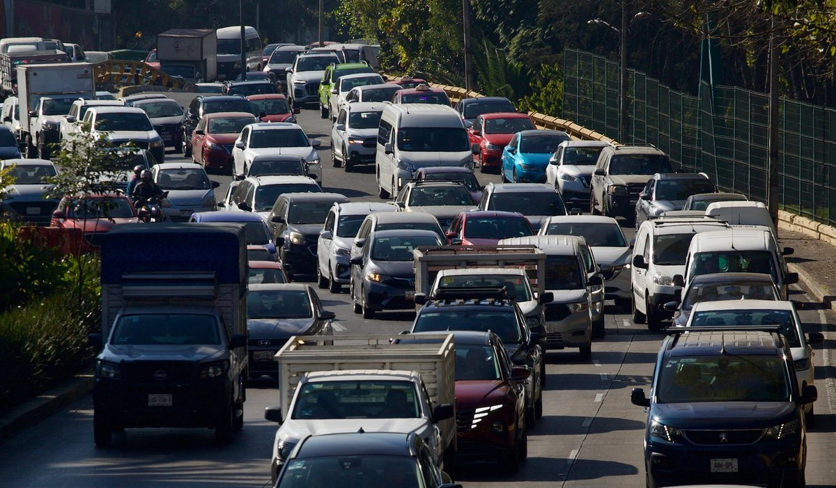 El tráfico que no da tregua: por qué la movilidad en CDMX está al borde del colapso