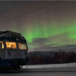 tren panorámico que promete las mejores vistas de auroras boreales en el mundo