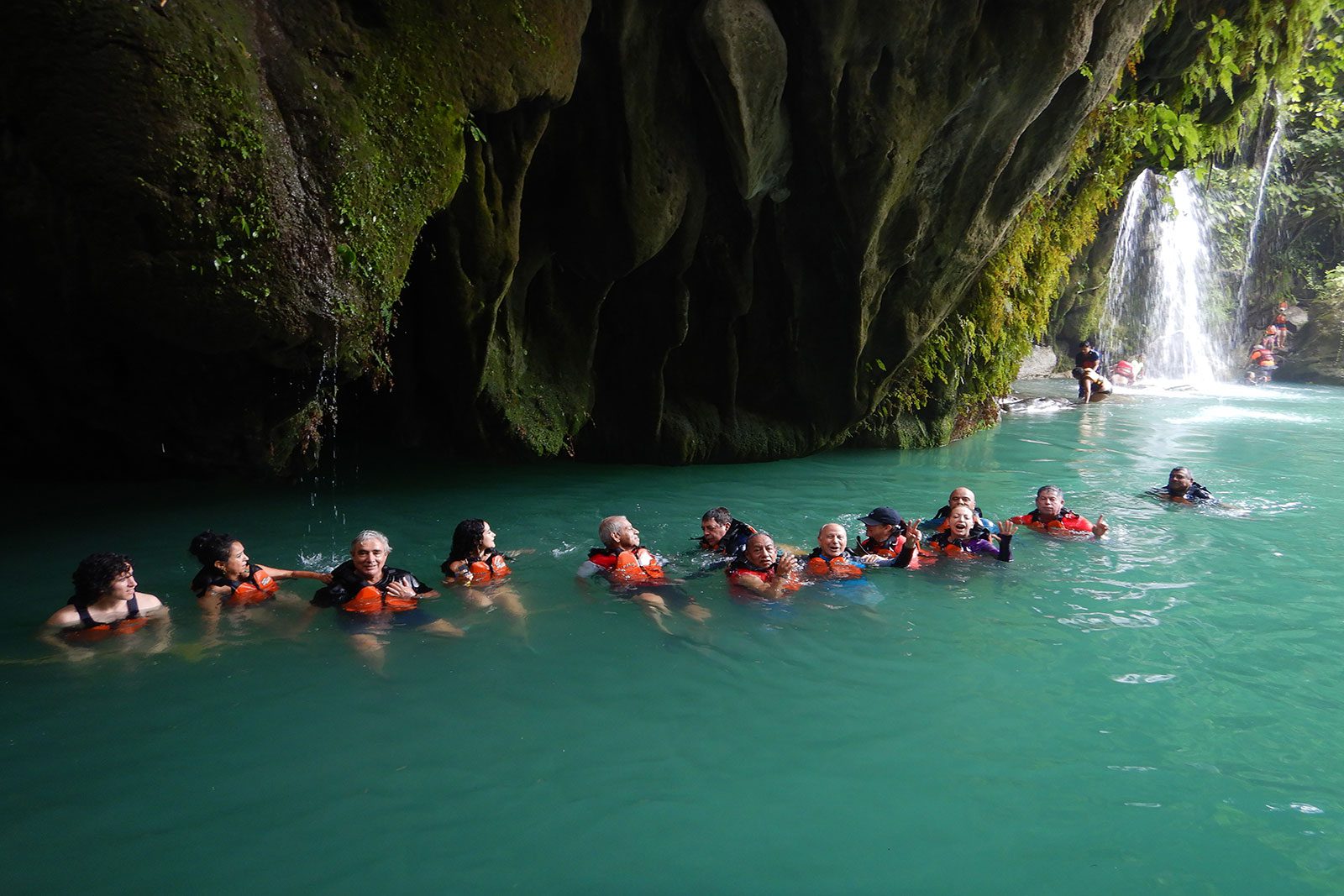 Ecoturismo de aventura en la Huasteca: guía para rafting, Tamul y las pozas turquesas