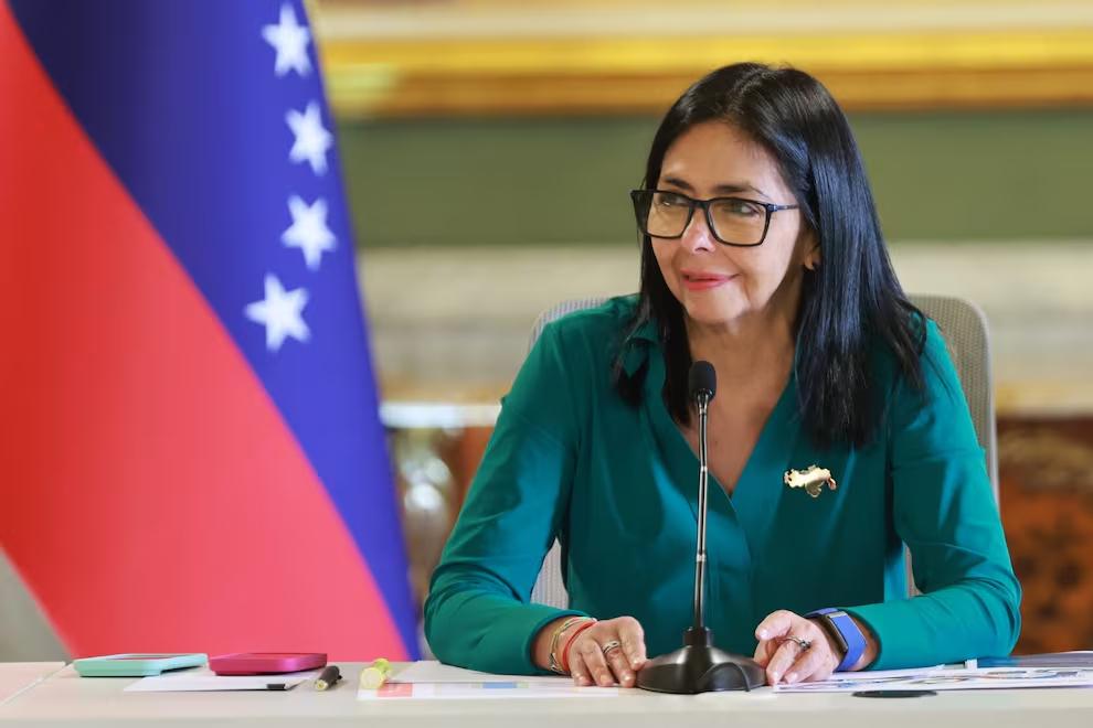 Delcy Rodríguez impulsa “diálogo político venezolano” con oposición y lanza plan de 100 días para la paz