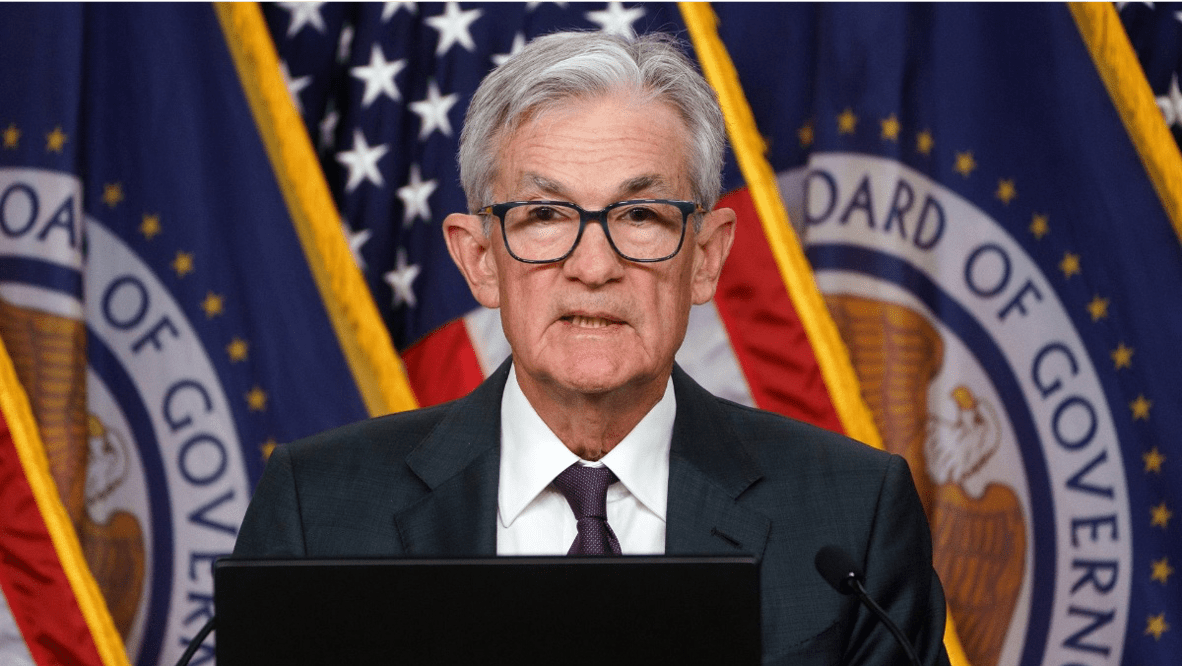 Presidente de la Fed admite investigación en su contra y defiende la independencia monetaria