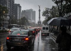 Colapso vial en CDMX por marcha, bloqueos y temporal de lluvias