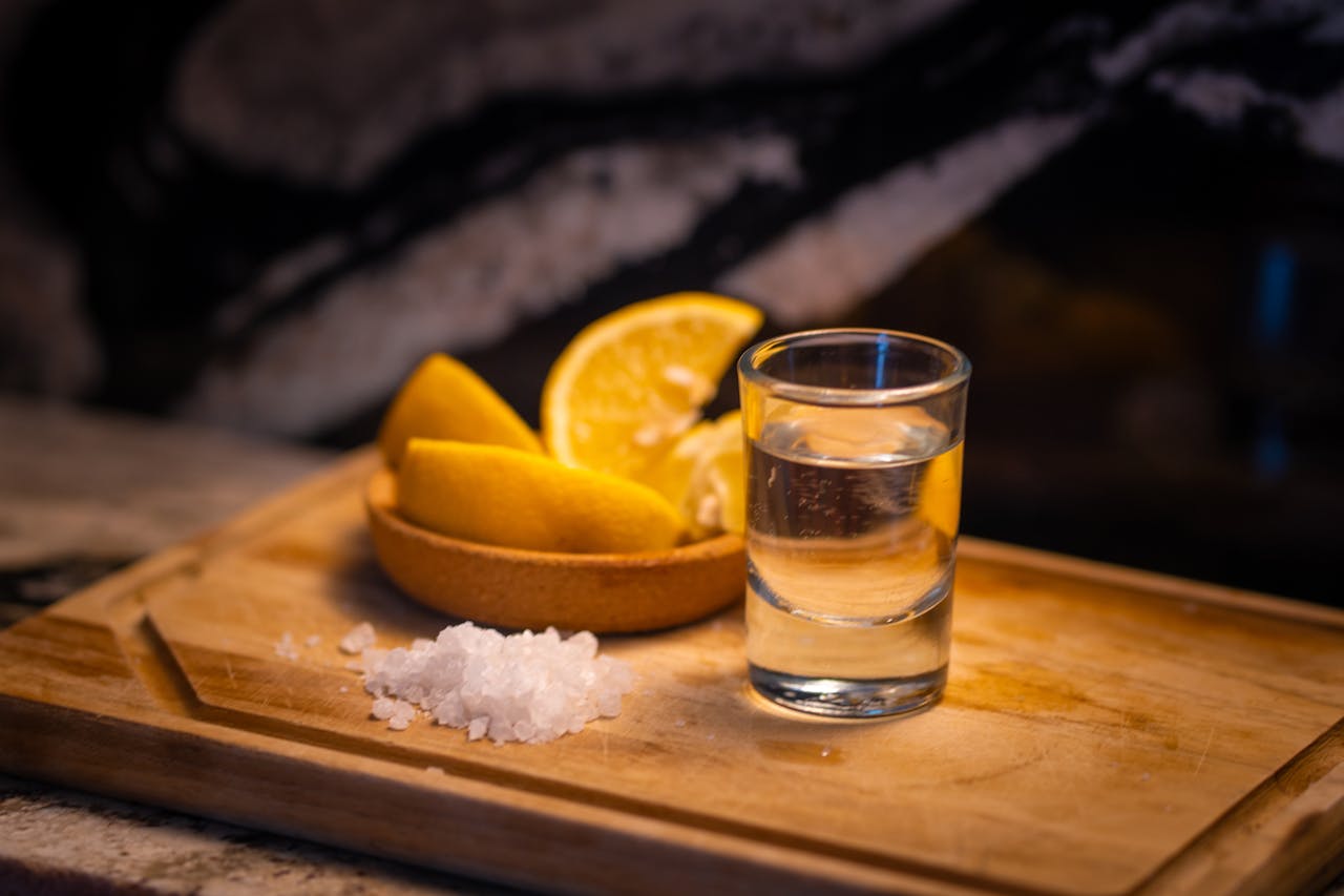 Ruta del mezcal artesanal en Oaxaca (fuera de la capital): palenques, territorio y tradición viva