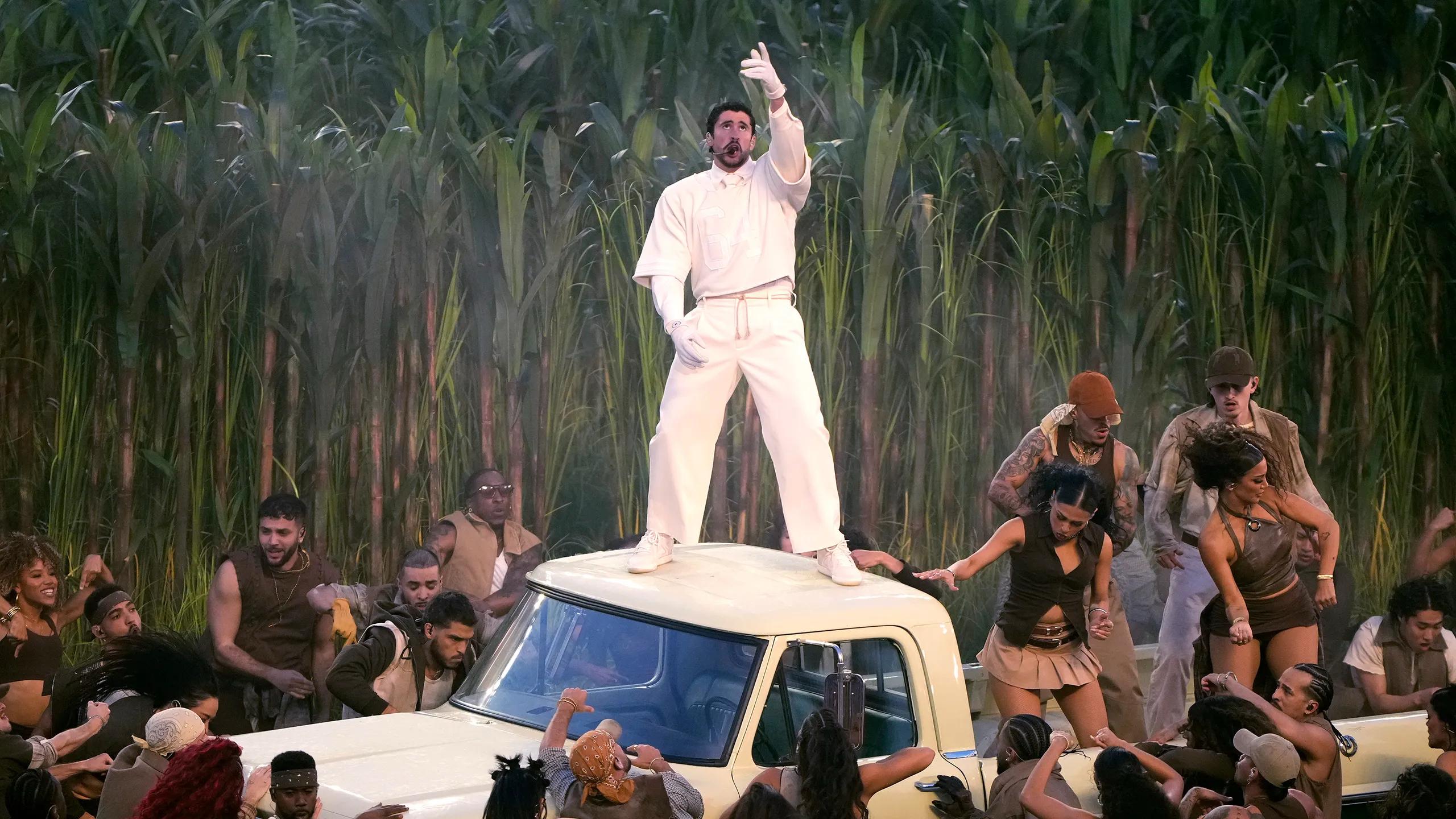 ¡Ni Michael Jackson pudo! Bad Bunny se corona entre lo mejor del Super Bowl según Rolling Stone.