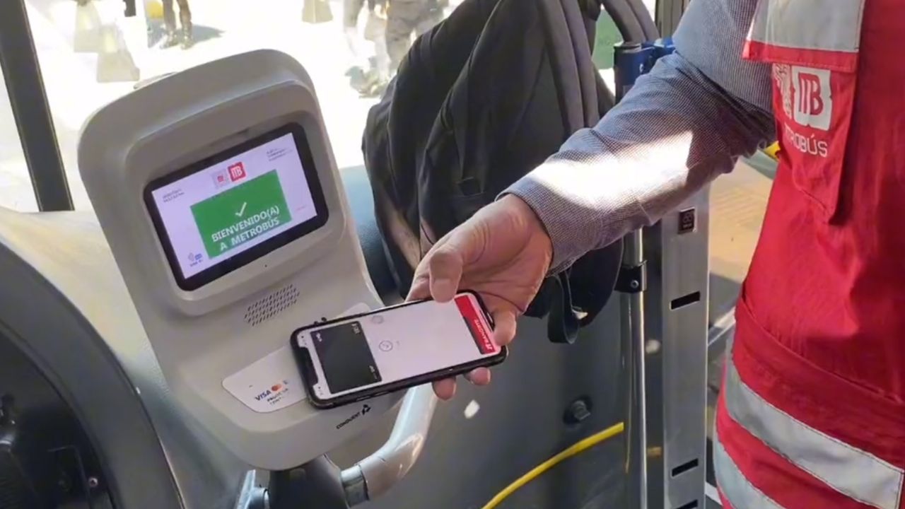 Pagos sin cash en Metrobús: tarjetas MiTren y trucos NFC para subir sin filas