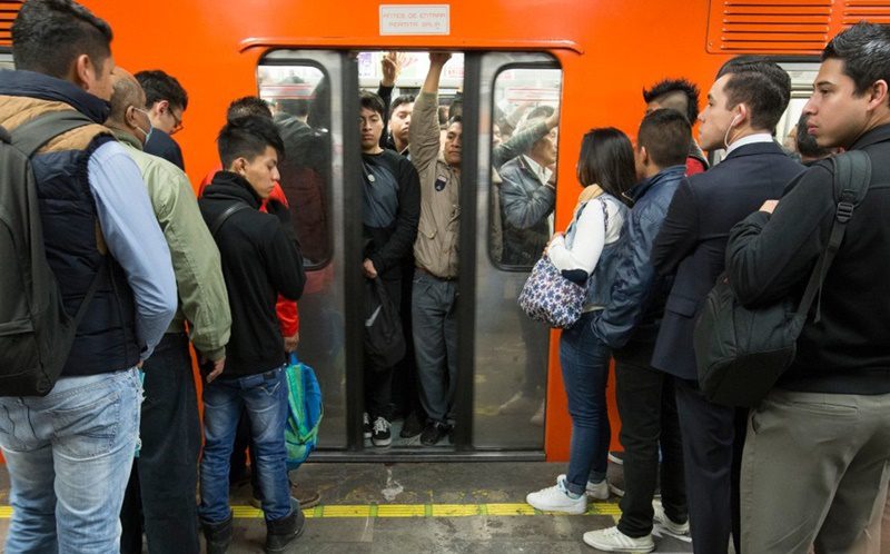 La «Fórmula 1» del Metro: ¿A qué velocidad van realmente los trenes y por qué frenan de golpe?