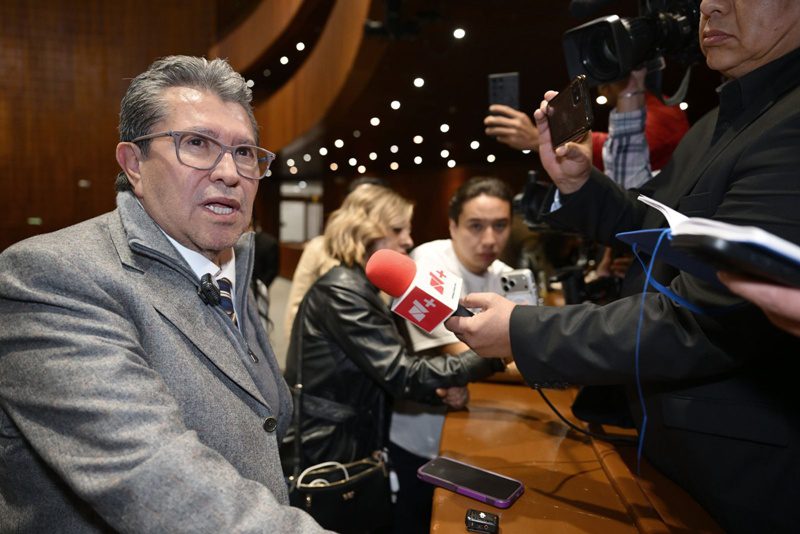 Ricardo Monreal admite ajustes al Plan B y llama a unidad