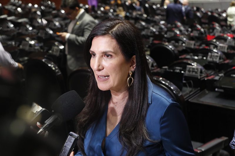 Derechos humanos y leyes: el reto de Kenia López Rabadán en seguridad