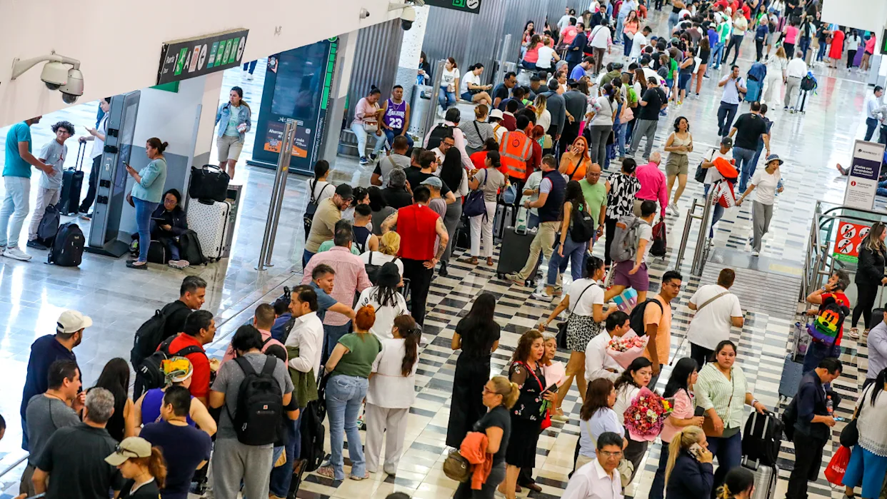 Turismo en México crece con fuerza en 2026, pero el gasto por visitante cae