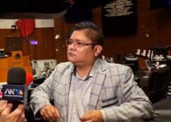 Gibrán Ramírez acusa búsqueda de fuero en Morena
