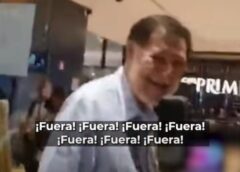 Comensales expulsan al senador Fernández Noroña de restaurante en Centro Histórico
