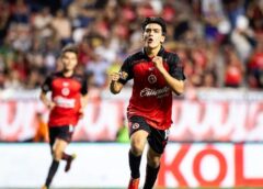 Xolos vence a Pumas con doblete de Gilberto Mora