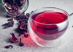 Té de jamaica: cuánto puede bajar la presión arterial y quiénes deben tener cuidado