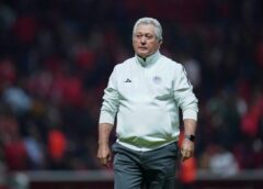 Tigres anuncia a Vucetich como vicepresidente y DT interino