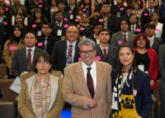 Monreal inaugura modelo parlamentario de la UNAM y convoca a jóvenes a participar en la vida pública